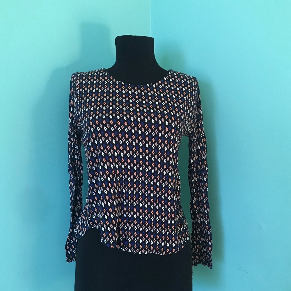 Patterned top